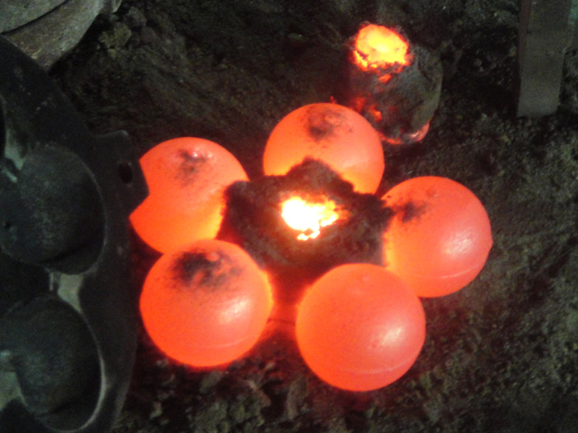 cast high chromium grinding balls (2)